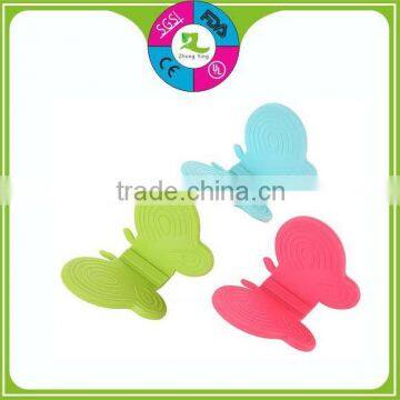 Hot Sale Butterfly Shape Kitchen Heat Resistant Silicone Pot Holder and Fridge Magnet