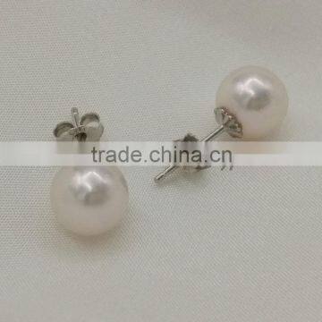 AAAA Freshwater Pearl Stud Earrings with 18K Gold Posts