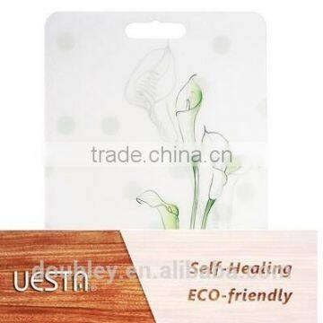 Chopping block like glass board