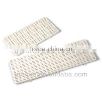858Y plastic Bedding (L)