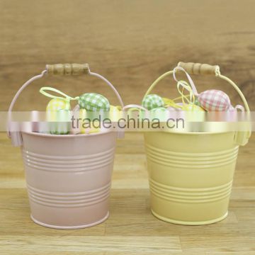 Small Metal Easter Decoration Bucket