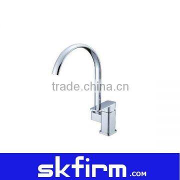 Beauty Type Swan Neck Tap