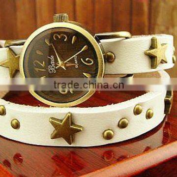 Pu leather wrap watch with stars on the strap