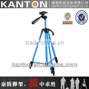 CONVENIENT LIGHTWEIGHT 3-SECTION CAMERA STAND