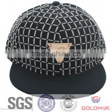 Checked pattern fabric promotional snapback cap with metal label