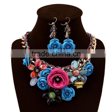 Factory wholesale braided crystal flowers exaggerated necklace set