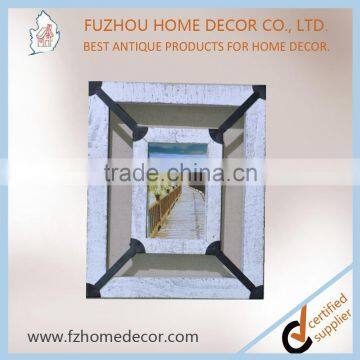 Hot Sell Customized Antique White Wood Photo Frame With Metal Decoration photo-5