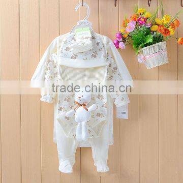 Wholesale cartoon footed 100% cotton baby clothes romper set