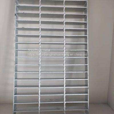 Hot galvanized steel grating