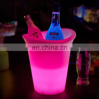 Custom logo 10L PE material battery glowing led ice bucket for bar pub use Low temperature resistant ice Cooler