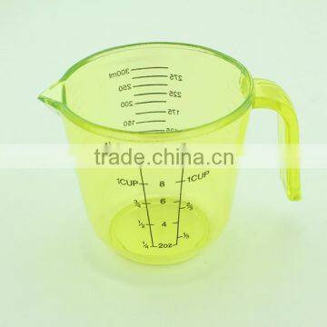 Yellow Color Transparent Plastic Measuring Cup