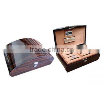 High Glossy Sturdy Wooden Cigar Box