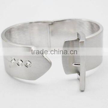 Gold Plated Alloy Latest Design Daily Wear Bangles Quality Choice photo-5