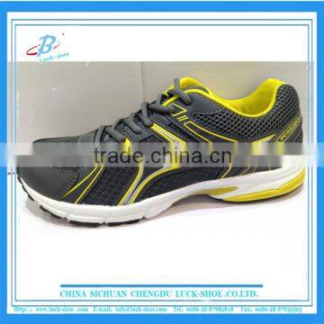 best running shoes for men ligth weight and new arrival breatheable upper for men