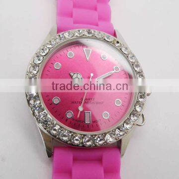 2013 Trendy silicone band stone wrist watch