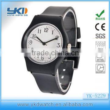 fashion sports plastic watch,water resistant quartz stainless steel case back