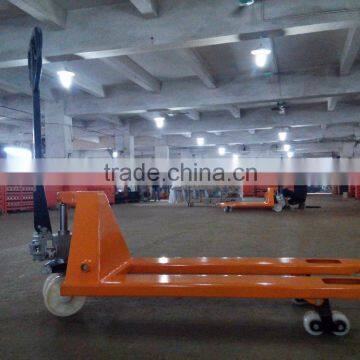3 Ton Hand Pallet Truck With 1220*685 mm Forks With PU Wheels With Casting Pump photo-2