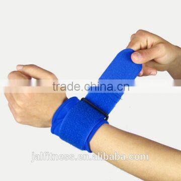 Adjustable Soft Wristbands Wrist Support Bracers for Gym Sport Basketball Carpal Protector Breathable Wrap Band Strap Safety