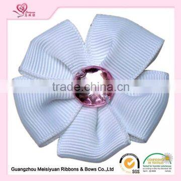 Custom white grosgrain ribbon flower with rhinestone for wedding decoration