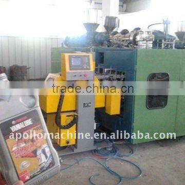 Plastic bottle blowing machine