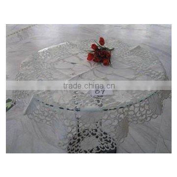 embroider tablecloth