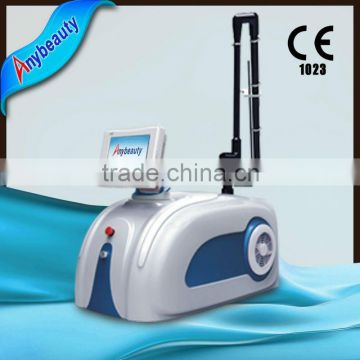 Mini /Handheld co2 franctional laser for striae gravidarum/acne scar remover