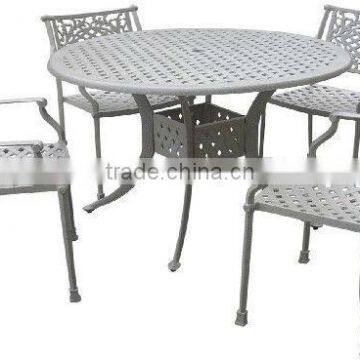Cast Aluminum Dining Table and Chairs 18333