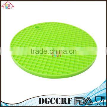 High Heat Resistant Food Grade Round Shaped Silicone Pot Holders Mat for Promotion Gift photo-2