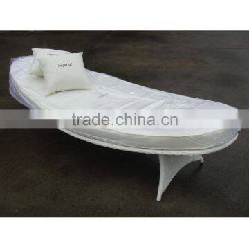 Outdoor Morden Wicker Chaise Lounge Leaf photo-3