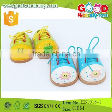 2015 Best Sale Product Lovely Baby Shoes Wooden Promotional Toy