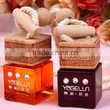 Factory Direct Sale Polymer Clay Hanging Caer Perfume Boltle With Wooden Cap photo-3