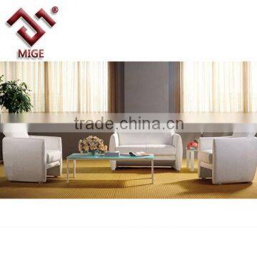 White leisure sofa ,solid wood structure