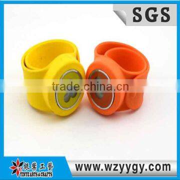 Fashion slap silicone watch with custom logo