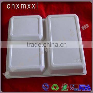 plastic ware disposable dishes/snack tray