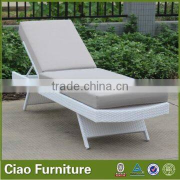 All-weather Outdoor Patio Synthetic Rattan Chaise Lounge Chair photo-3