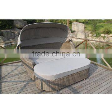 Outdoor Garden Daybed With Adjustable Canopy