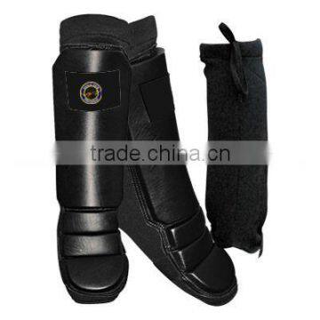 SHIN INSTEP MADE OF COWHIDE LEATHER AND NEWPREN