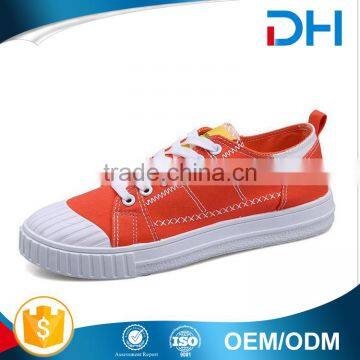 China Wholesale Cheap Man Flat Walking Canvas Shoes photo-4