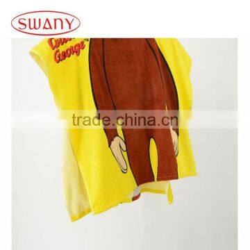 High level newly design hooded towel with embroidery logo