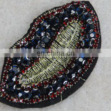 Fancy Style Lip Rhinestone Patch Gold Lurex Applique photo-3