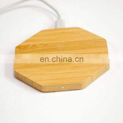 Wireless Charging 2020 NEW Hot Selling Portable Universal Wooden Wireless Phone Charger Fast Charging  Customized Mobile Power