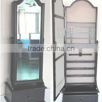 Jewerly Armoire