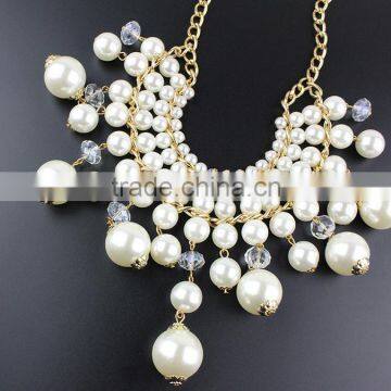 Wholesale Fashion Multilayer Big Pearl Statement Necklace Imitation Tassel Necklace photo-3