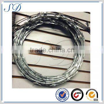 Barbed razor wire CBT65 for prison and house security