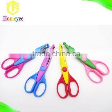 Pre school tranning student paper cutting craft decorative scissors