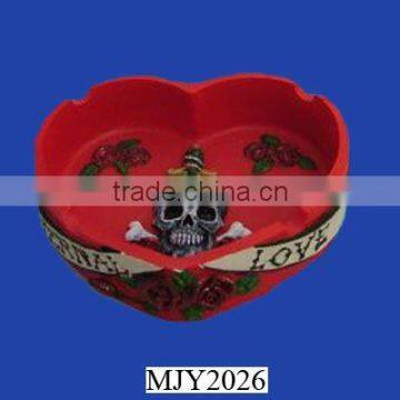 Custom Funny Polyresin Heart Shape Skull Ashtray