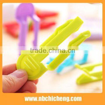 Plastic Garbage Bin Clip/Trash Clip photo-6