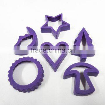 Lovely Shape Plastic Cake Mold Set Baking Tools Christmas Cake Mold photo-3