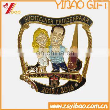 Custom design 2D plated gold color cheap happiness souvenir metal medal with soft enamel for love