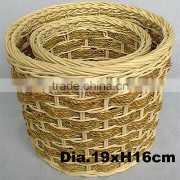 round rattan basket